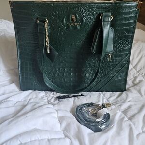 Tote&Carry Emerald Crocodile Tote